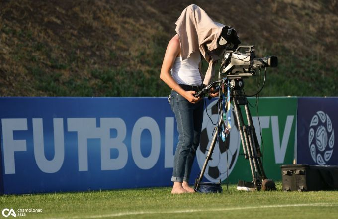 O'zbek futbolining so'nggi 10 yillikdagi eng katta qadami so'ralsa, Superliga bahslarining to'liq tartibda translyaciya qilinayotganini ko'rsatgan bo'lardik.
			