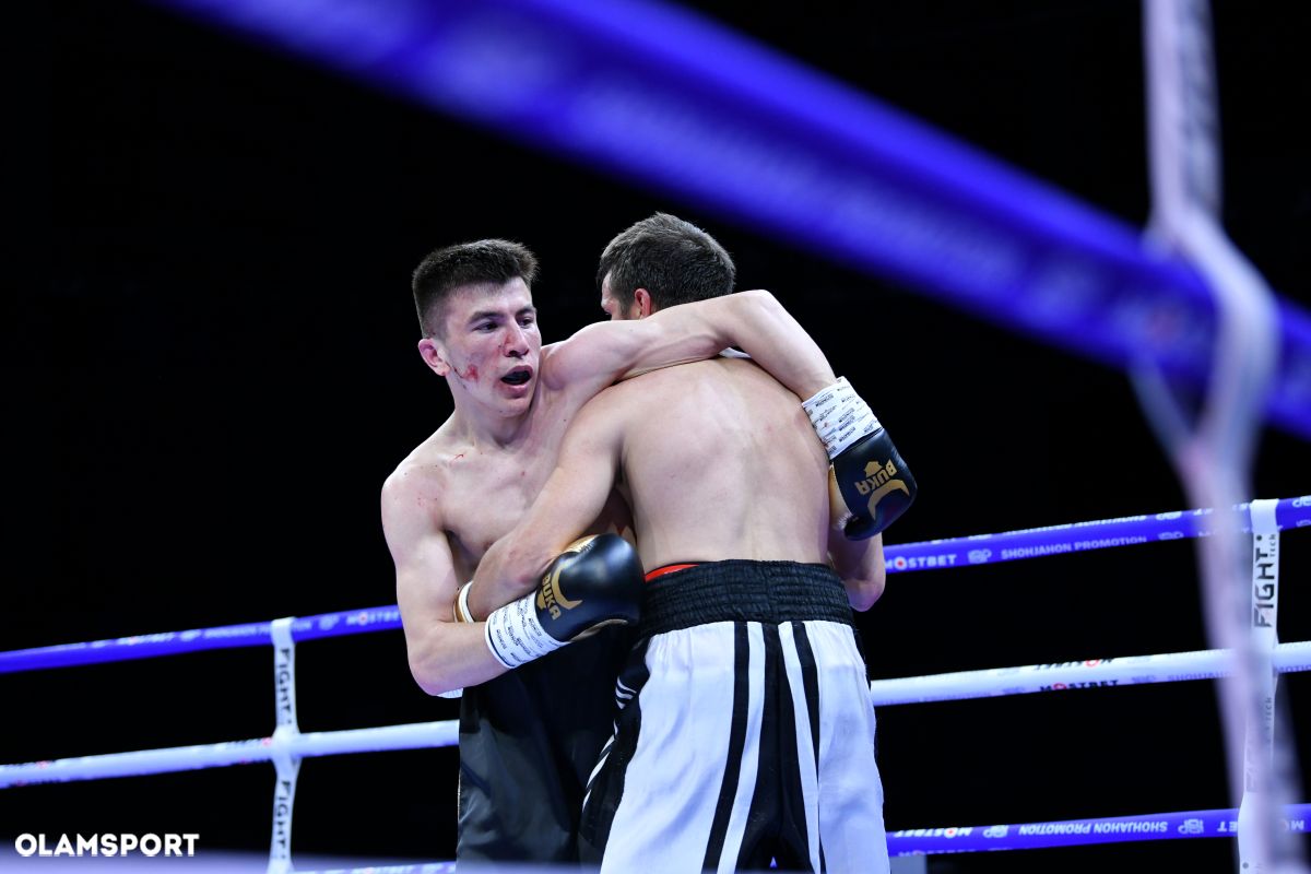 Professional bokschimiz Botirjon Zokirov Toshkent shahridagi boks oqshomida rossiyalik Aleksandr Saltikovni mag'lubiyatga uchratdi.
			