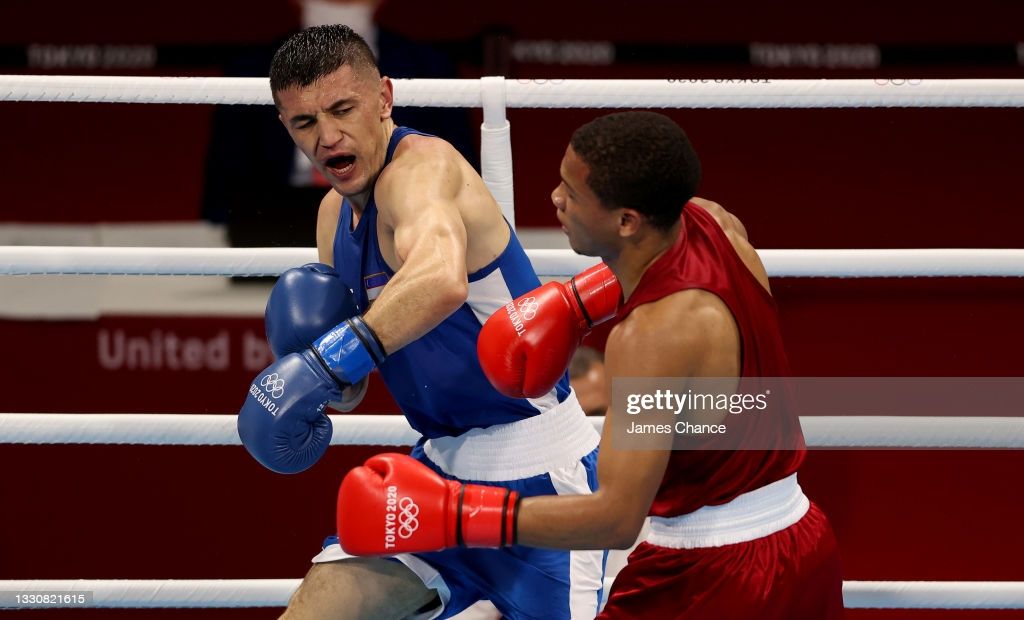 Boks bahslarining -69 kg vazn toifasida vatanimiz sharafini himoya qilayotgan Bobousmon Baturov ilk jangida Polando Roxanga qarshi ringga ko'tarildi va raqibini 4:0 hisobida mag'lub etdi.
			