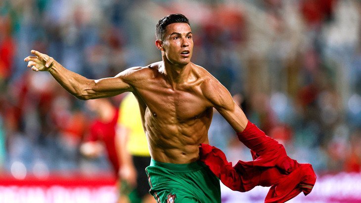 Futbol agenti Ronalduning APLga qaytganidan g‘azabda