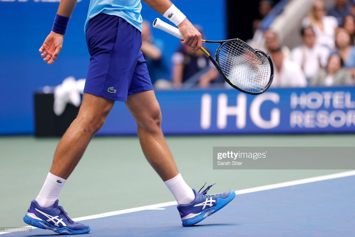 Novak Jokovich US Open finalidagi harakatlari uchun jarimaga tortildi