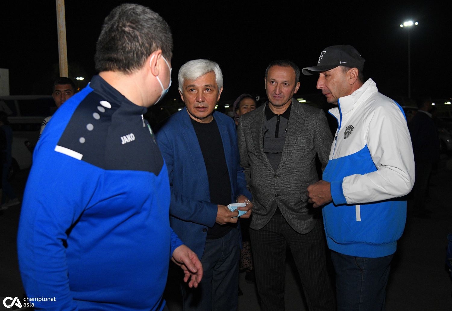 O'zbekiston futzal terma jamoasi Toshkentga qaytib keldi FOTOREPORTAJ