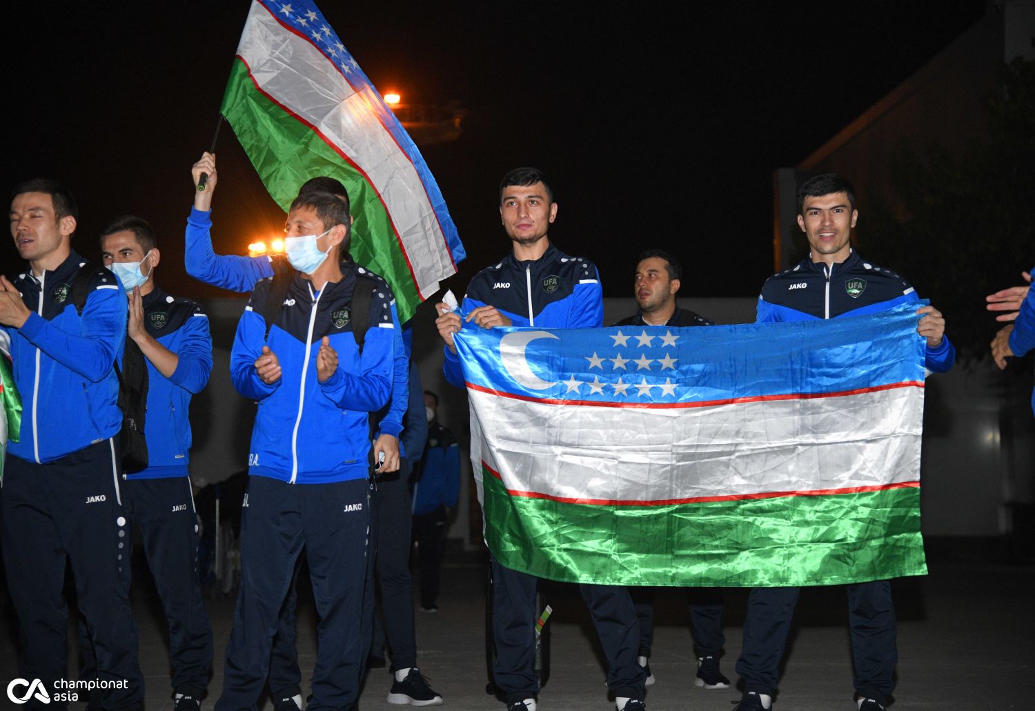 O'zbekiston futzal terma jamoasi Toshkentga qaytib keldi FOTOREPORTAJ