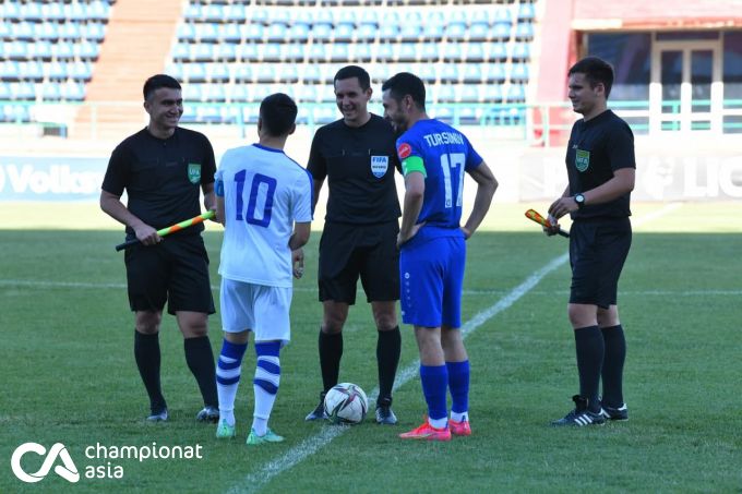 Xabaringiz bor, FIFA kunlari doirasida milliy chempionatimizda yuzaga kelgan tanaffus tufayli O'zbekiston U-21 terma jamoasi Toshkentda yig'in o'tkazmoqda.
			