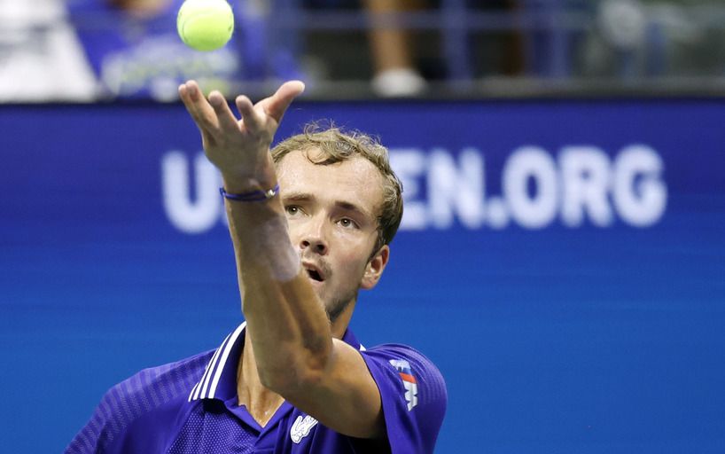 Daniil Medvedev US Open uchinchi bosqichga yo'l oldi