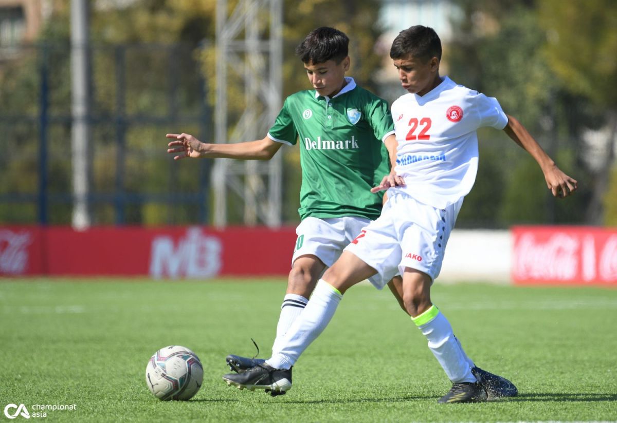 Bugun 14 yoshgacha bo'lgan futbolchilar o'rtasidagi O'zbekiston chempionatida 2-tur bellashuvlari o'tkazildi.
			