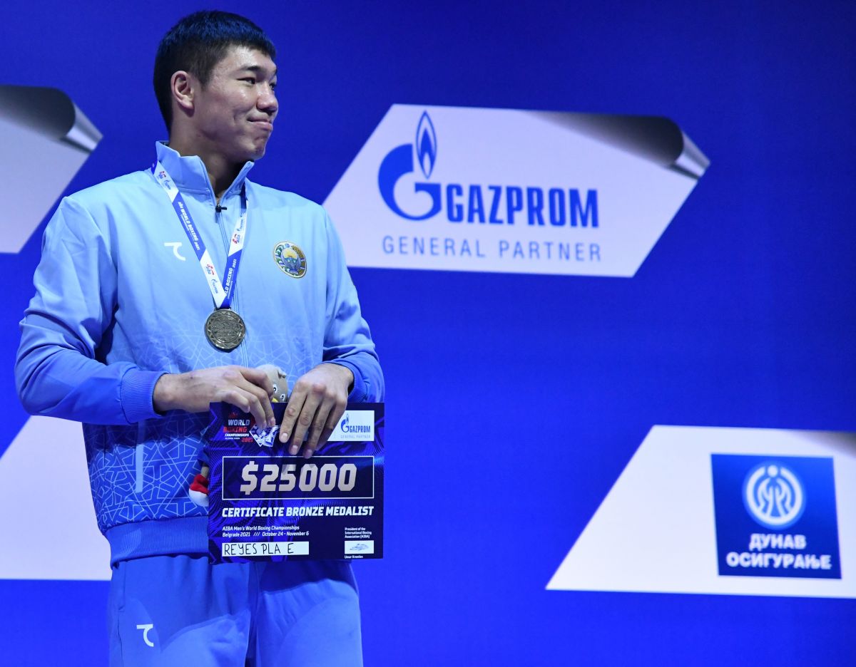 -92 kg vaznli bokschimiz Madiyar Saidrahimov jahon chempionatining bronza medaliga sazovor bo'lgandi.
			