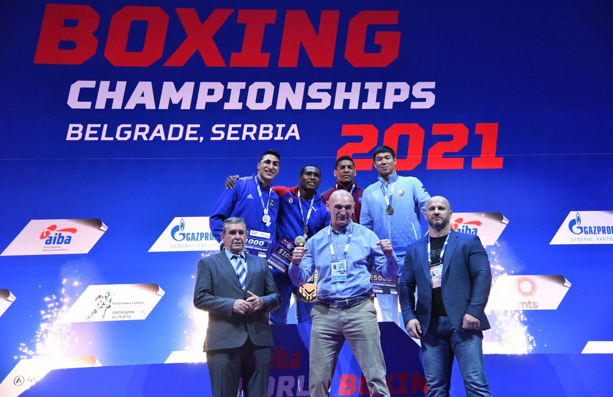 -92 kg vaznli bokschimiz Madiyar Saidrahimov jahon chempionatining bronza medaliga sazovor bo'lgandi.
			