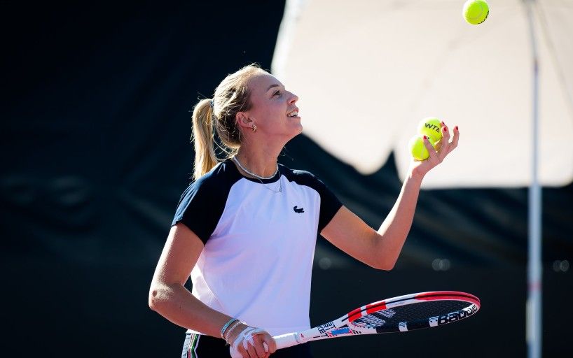 WTA Finals. Anett Kontaveyt ilk yarim finalchi!