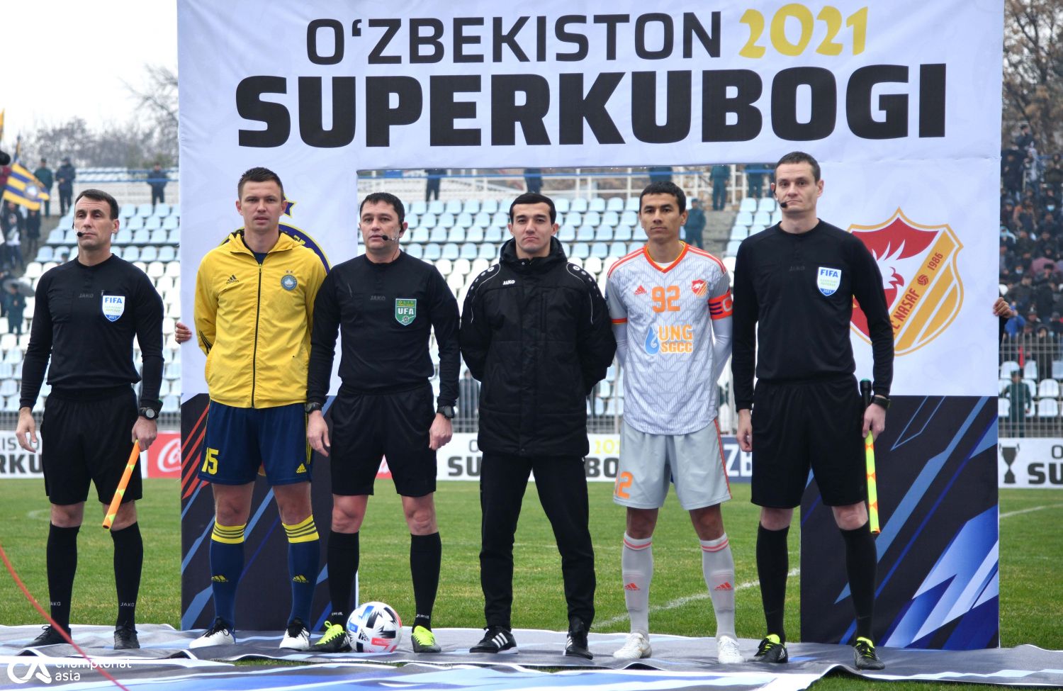 O'zbekistonda 2022 yilgi futbol mavsumi Superkubok uchrashuvi bilan boshlanadi.
			