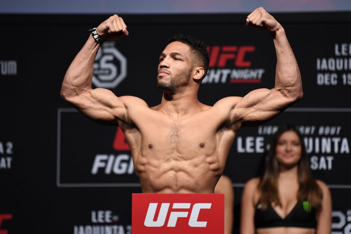 UFC promousheni rahbarlari engil vazn toifasida chempionlik kamariga sobiq davogar Kevin Li bilan shartnomani bekor qilgandi. 
			