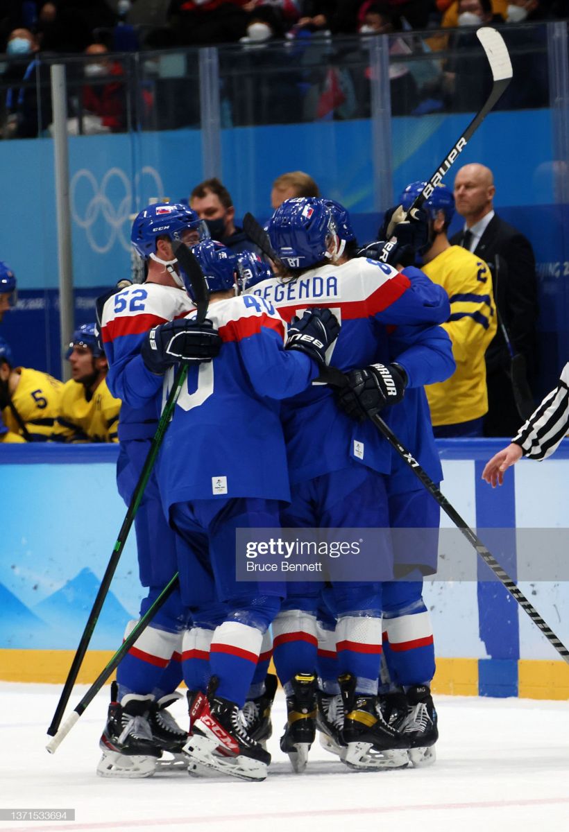 Xokkey. Slovakiya sensacion tarzda SHveciyani yirik hisobda mag'lub etdi va tarixda ilk marotaba medalga ega bo'ldi