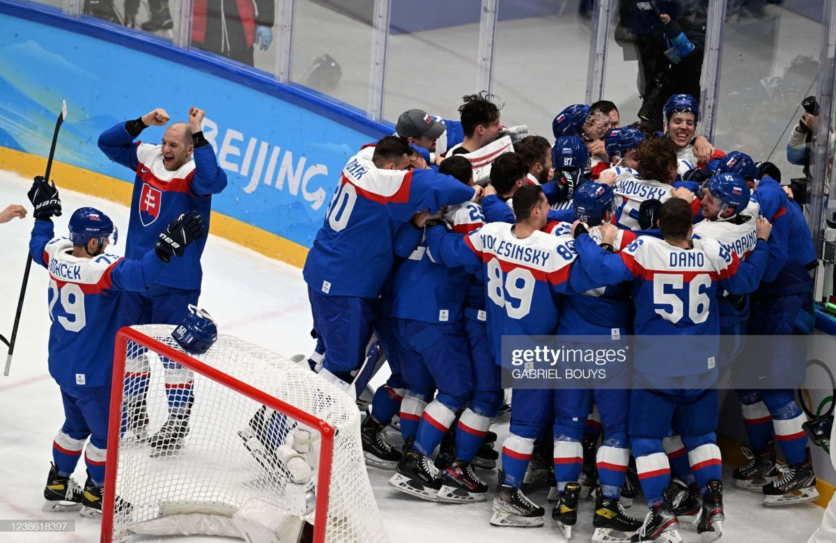 Xokkey. Slovakiya sensacion tarzda SHveciyani yirik hisobda mag'lub etdi va tarixda ilk marotaba medalga ega bo'ldi