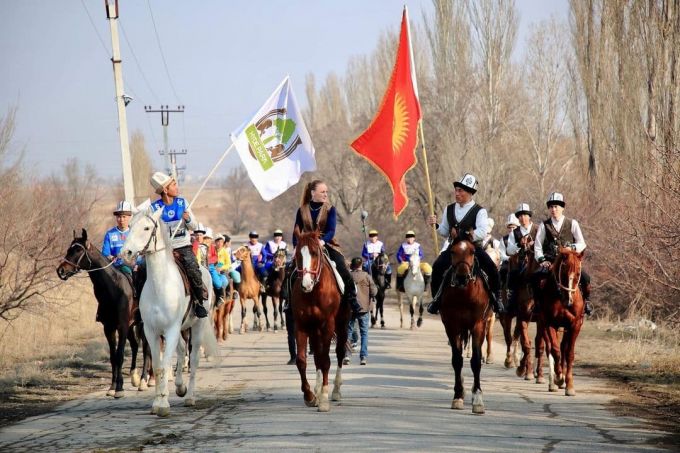 Mashhur sportchilarning shu kecha kunduzda ijtimoiy tarmoqlarga yuklagan suratlarini namoyish etishda davom etamiz.
			