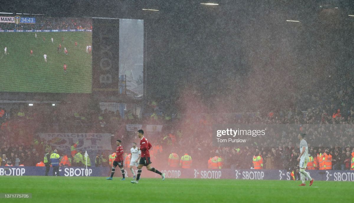 Angliya futboli atmosferasi shunchaki qoyilmaqom darajada. 
			