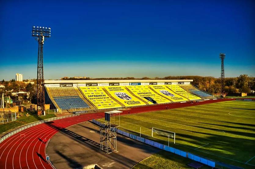 Ukrainadagi urushda stadionlarga ham jiddiy shikast yetmoqda (foto)