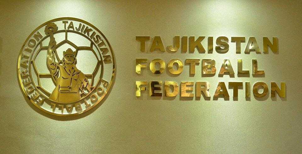 Tojikiston futbol federaciyasi oliy liga klublarini qo'llab-quvvatlash doirasida klublarga sovg'alar taqdim etdi.
			