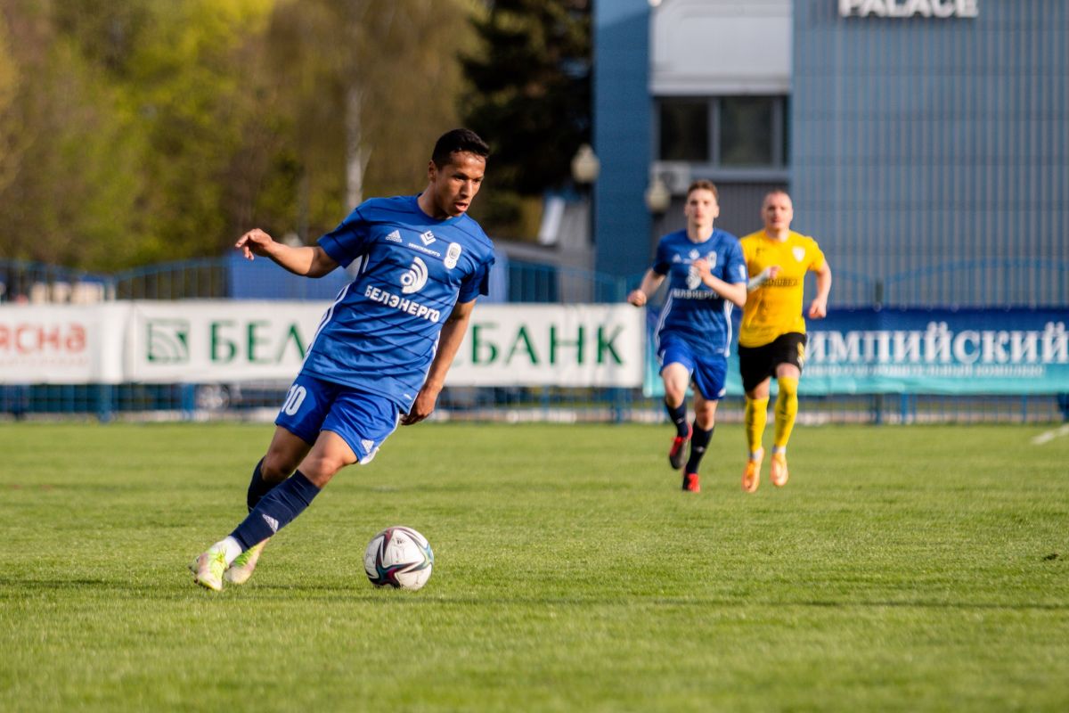 Belarus chempionatining 8-tur uchrashuvlari nihoyasiga etdi. 
			